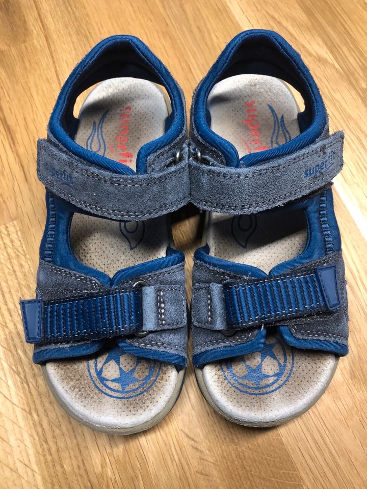 Sandalen Superfit 33 in Stuttgart