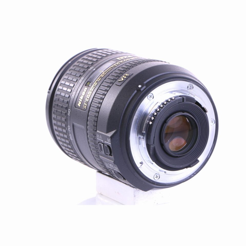 MIT GARANTIE. Nikon AF-S DX Nikkor 16-85mm F/3.5-5.6 G ED VR in Handewitt