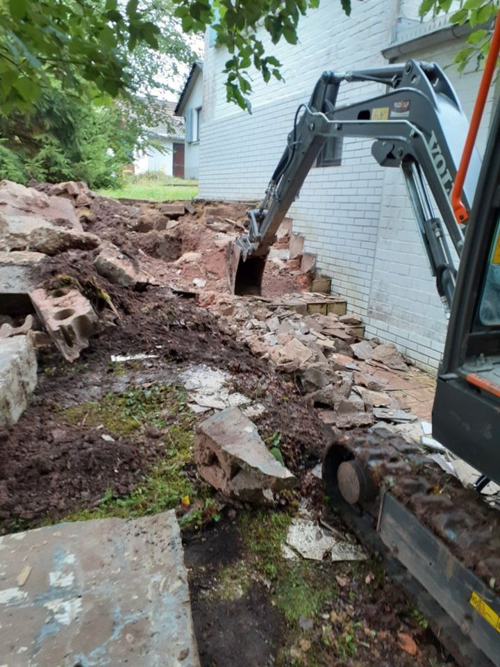 Erdarbeiten * Bagger - Arbeiten * Abbruch * Pflasterlegen in Nettersheim