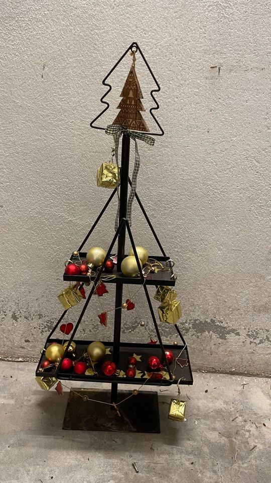 Weihnachten Tannenbaum Metall schwarz in Oldenburg