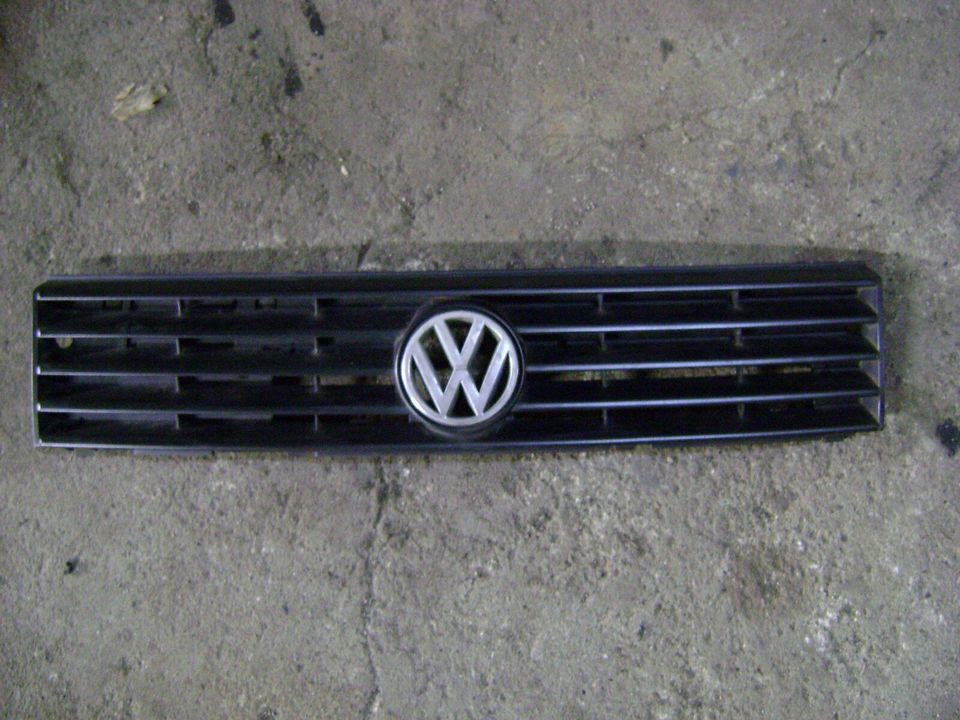 VW Polo 3 Style Kühlergrill Grill Grün LC6U - 86C in Dortmund