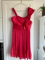 Cocktail Kleid - comma Gr. 36 rot Nordrhein-Westfalen - Haan Vorschau