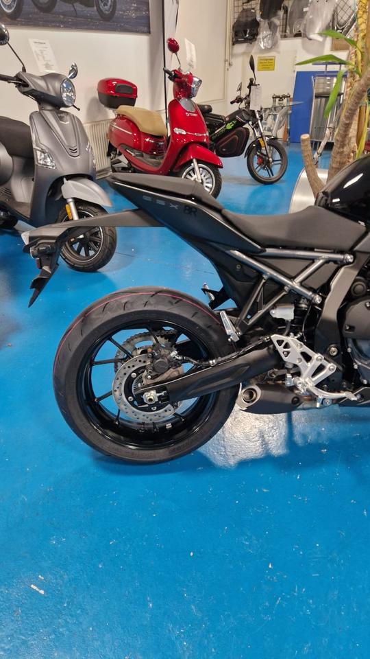 Suzuki GSX-8R ABS 2025 Euro 5+, Neufahrzeug, Sofort Verfügbar in Hannover