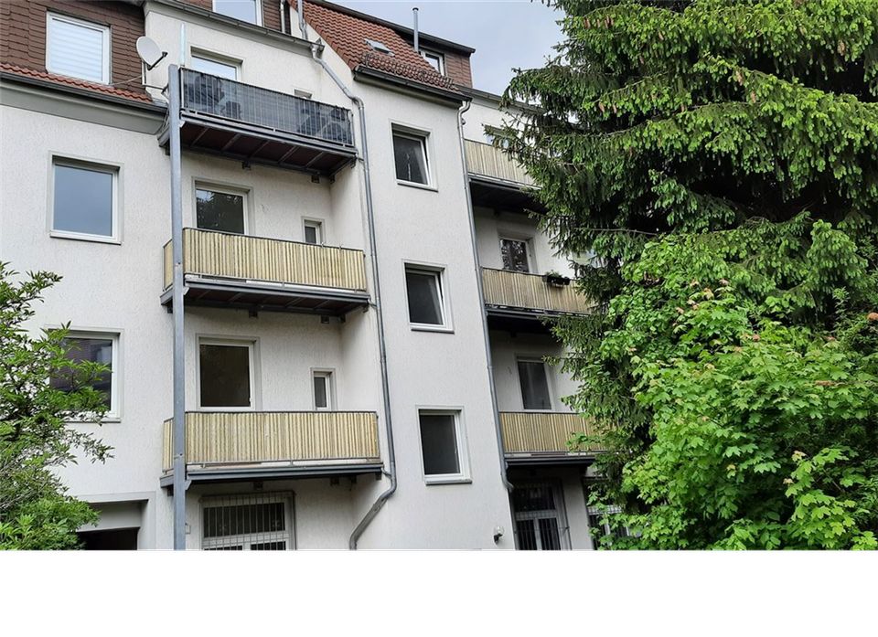 Balkon u. Badewanne! Schöne, renovierte 2-Raum-Wohnung in zentraler Lage in Wilkau-Haßlau