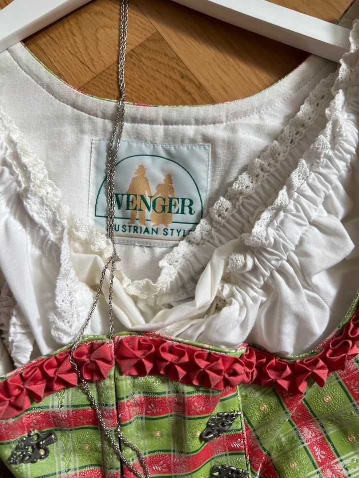 Dirndl Wenger, Gr. 34/36 in Holzkirchen