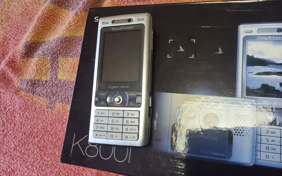 Sony Ericsson K800i Silber mit OVP und Zubehör, Sammler-Zustand in Berlin