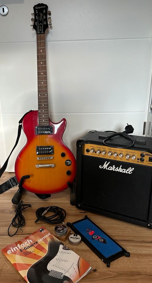 Epiphone Les Paul Special 2 E-Gitarre mit Marshall Verstärker in Leuterod