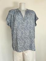 Esprit Bluse hellblau weiss Muster Gr. 38 Viskose V- Ausschnitt Bayern - Greifenberg Ammersee Vorschau