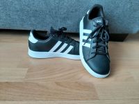 Adidas Schuhe Gr. 38,5 Nordrhein-Westfalen - Bad Oeynhausen Vorschau