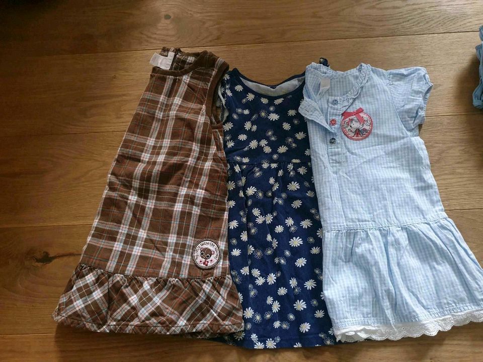 Paket, Set Kinderkleidung,86,92,98, Hose, Kleid, Pulli, Schlafi in Großröhrsdorf