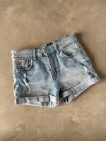 Bershka Denim Shorts Gr. 36 / S kurze Pants Baden-Württemberg - Leonberg Vorschau