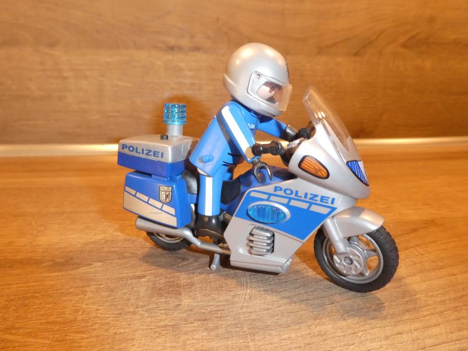 Playmobil Polizeimotorrad mit LED-Blaulicht in Oldenburg