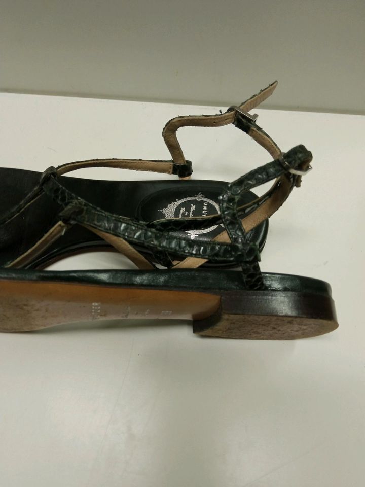 Unützer Sandalen  Zehentrenner  Gr.39 Schlange Leder Optik schwar in München