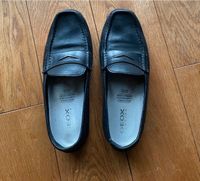 Elegante GEOX Herren Slipper Schuhe schwarz Gr.40 Nordrhein-Westfalen - Neuss Vorschau