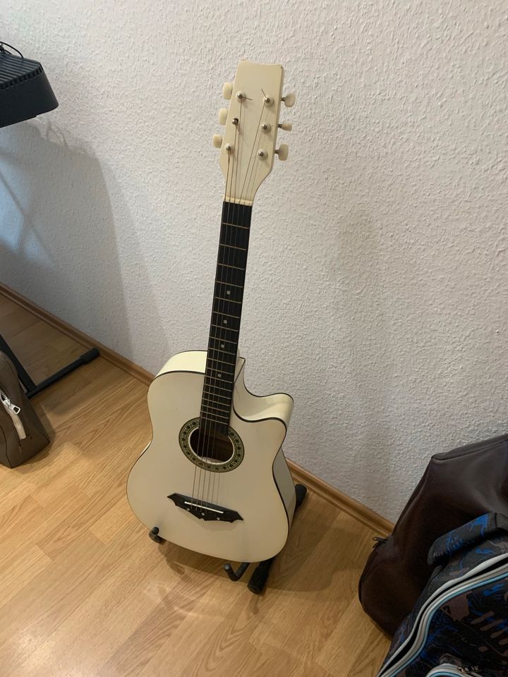 Weinberger Gitarre in Bad Belzig