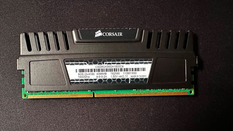 Corsair CMZ8GX3M2A1600C9 Vengeance 8GB Arbeitsspeicher ((2x 4GB) in Hattingen