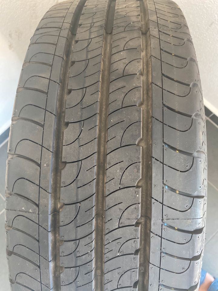 Sommerreifen Goodyear 215/65/R16 C in Friedberg