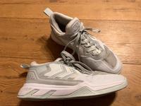Hummel Handballschuhe / Turnschuhe Gr. 38.5 *TOP* Niedersachsen - Schüttorf Vorschau