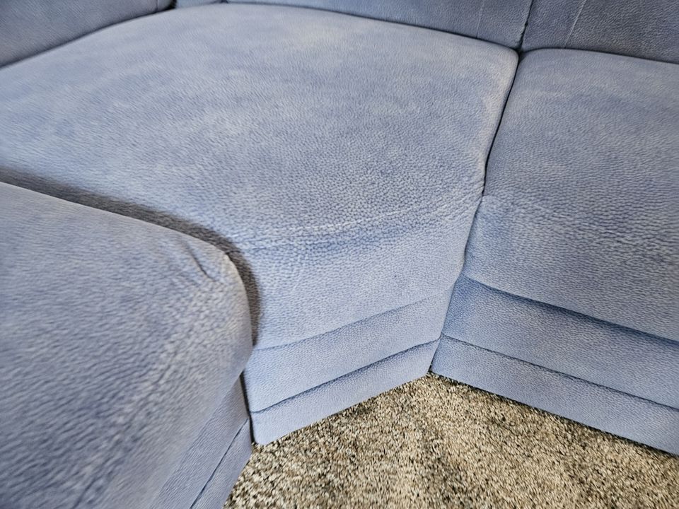 NEU Couch Wohnlandschaft Ecksofa 2.Wahl mit Hocker Aqua Clean 83% in Bocholt