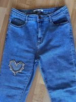 Secret Denim Jeans Herz-Cut out Glitzersteine 36-38 164-170 neuw. Hessen - Sulzbach Vorschau