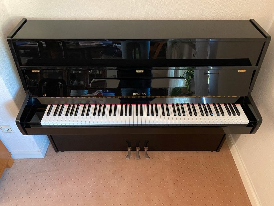 Klavier (Hersteller Hellas) in Lengede