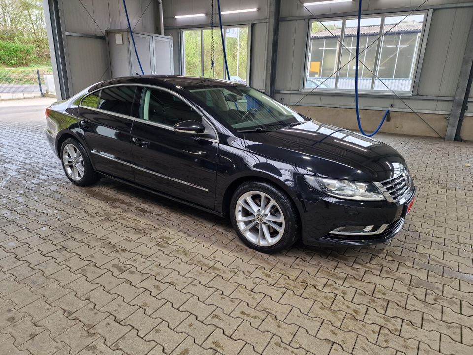 VW PASSAT CC 2013 140 PS DIESEL in Gummersbach