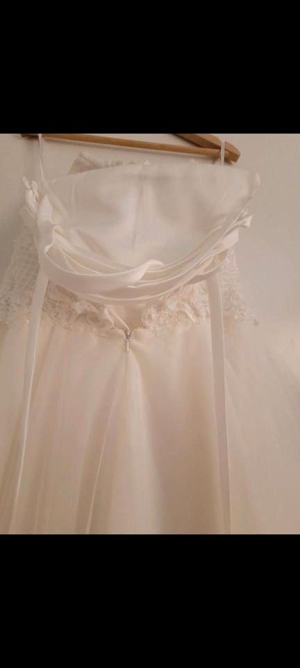 Brautkleid ivory Gr. 44 in Dortmund