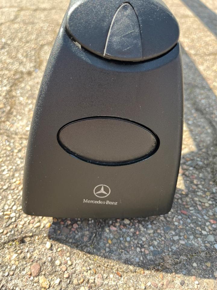 Thule Dachträger Mercedes Benz E–Klasse W211 ohne Reeling in Wunstorf