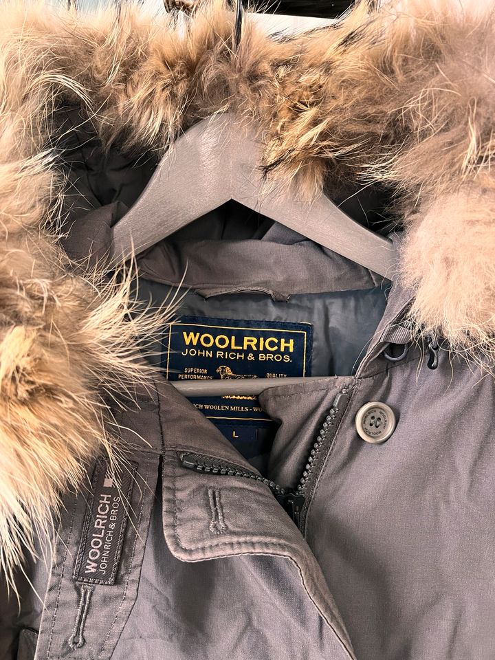 Woolrich Arctic Parka in Grau, L in Hamburg