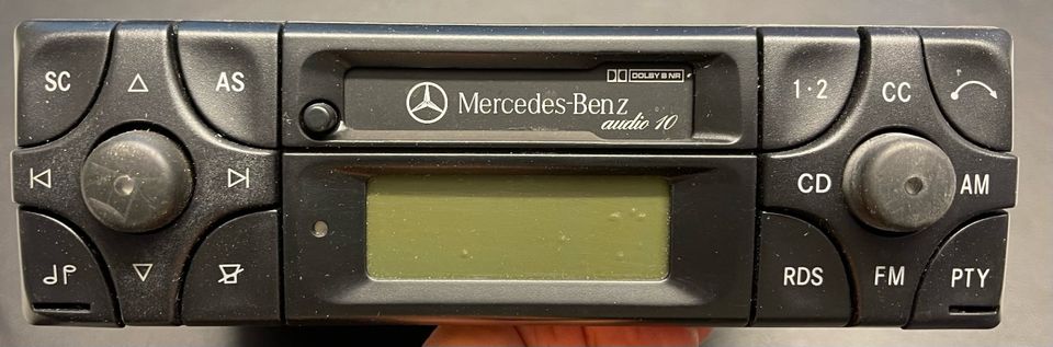 Mercedes Autoradio Audio 10 BE 3200 in Dexheim