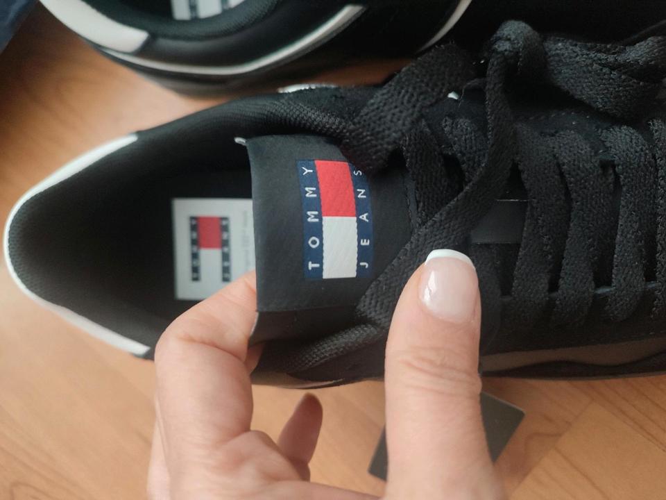 Tommy Hilfiger, Tommy Jeans Damen Sneaker, Neu mit Etikett in Aachen