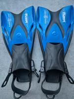 Aqua Lung Kinder Flossen blau Gr 27-32 verstellbar Nordrhein-Westfalen - Tönisvorst Vorschau