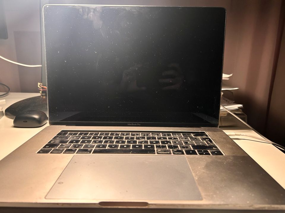 MacBook modelA1707 in Berlin