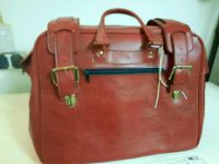 Reisetasche Vintage bordeaux/ dunkelrot müsste Leder sein Hessen - Wetzlar Vorschau