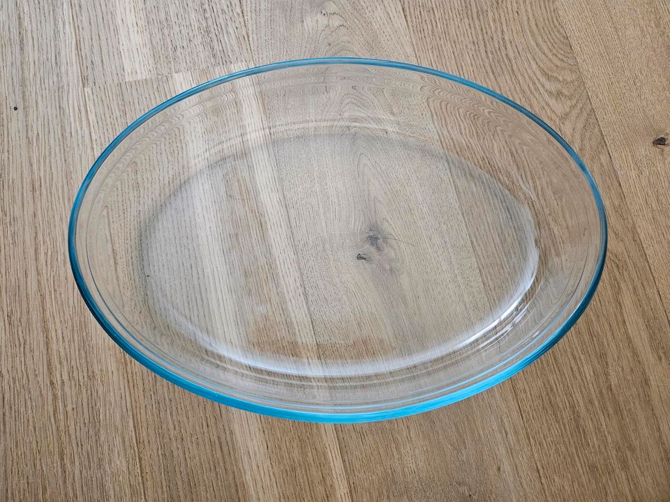 Ovale Auflaufform aus Glas von Arcuisine in Berlin