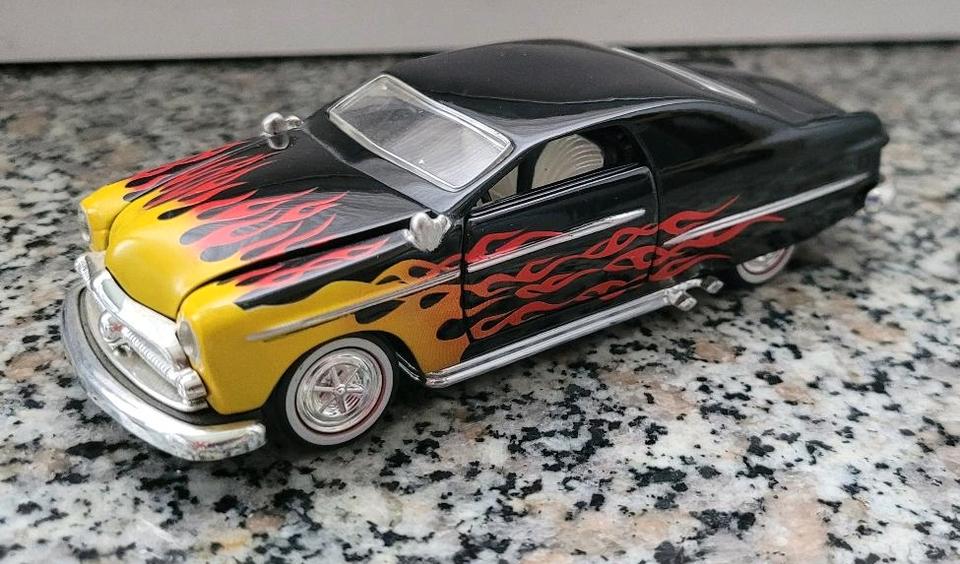 1949/50 ford custom street rod 1:33 Ton Toys Auto Car Model in Bielefeld