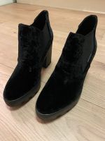 Calvin Klein Jeans Highheels Gr 39 schwarz samt Nordrhein-Westfalen - Werl Vorschau