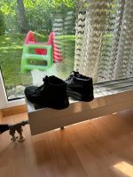 Schuhe von Hugo Boss Original Größe 41/42 Nordrhein-Westfalen - Meerbusch Vorschau