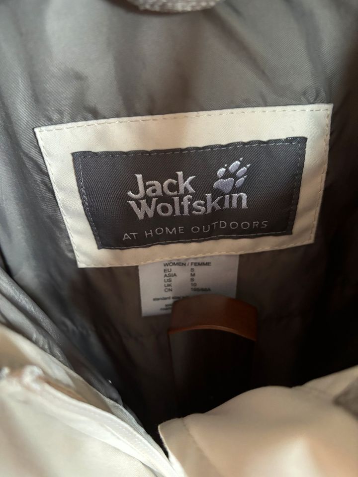 Jack Wolskin Dakar Parka in Großenkneten