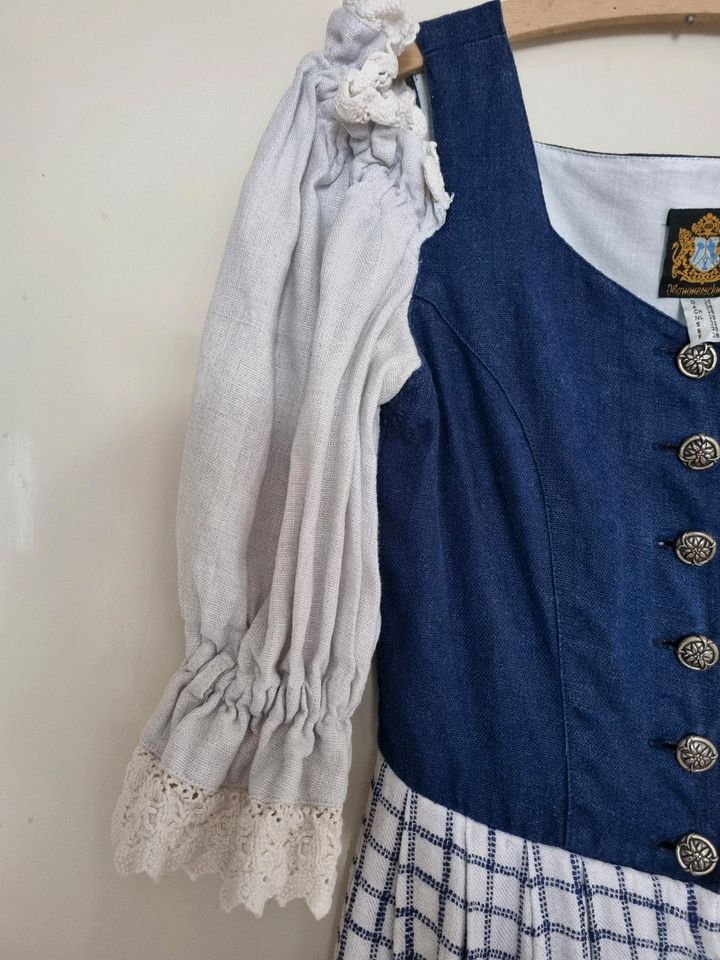 bayerische Tracht/ Trachtenkleid/ Dirndl von Firma Hammerschmid in Freyung