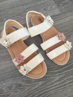 Sandalen weiß mit Blumen 34 Hessen - Nidderau Vorschau