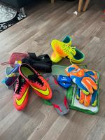 Fussball Schuhe und Handschuhe Häfen - Bremerhaven Vorschau