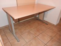 Schöner Schreibtisch Tisch Büro Homeoffice Jugendzimmer Ahorn Bayern - Rödental Vorschau