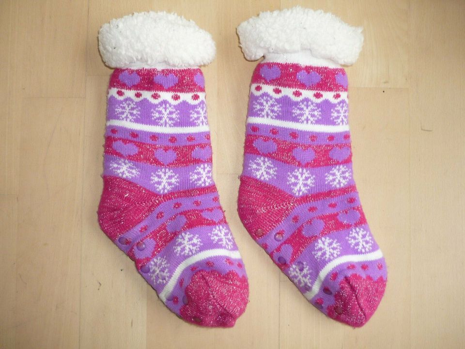 Kuschelsocken Hüttensocken Wintersocken Haussocken Mädchen NEU in Riegelsberg