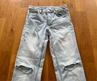 Jeans gerade hellblau washed Löcher H&M Gr 170 Harburg - Hamburg Eißendorf Vorschau