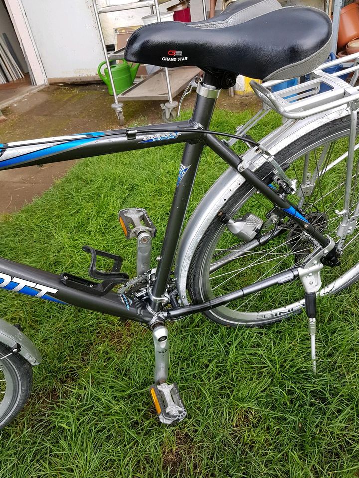 Herren Fahrrad Herrenfahrrad 28 Zoll Rad 24 Gangschaltung Scott in Plattling