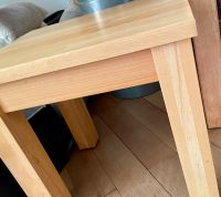 Holztisch mit 4 Bänken, bei Abholung bis Dienstagabend für € 100 Bremen - Schwachhausen Vorschau