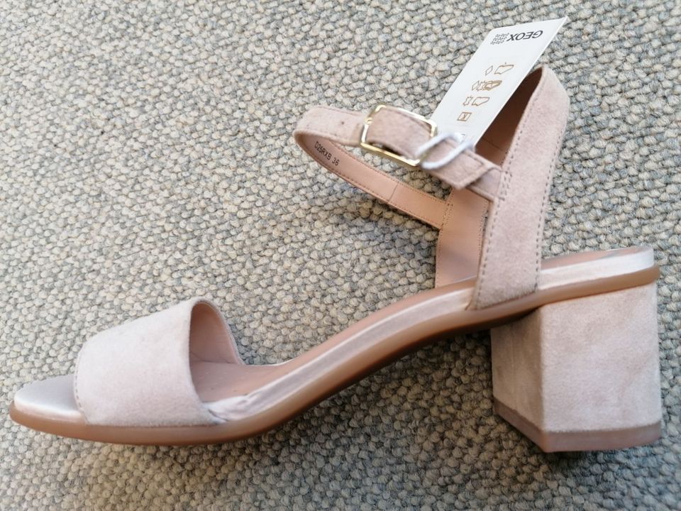 Neue GEOX Respira Damensandalen "Aurely 50" Farbe:Nude/Skin,Gr.36 in Weil am Rhein