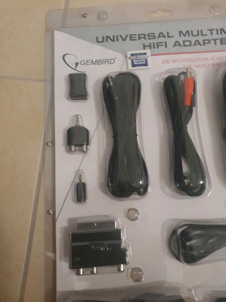 Universal Multimedia Hifi Adapter Set OVP in Adelschlag