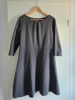 Wunderschönes Kleid von Comma in Gr. 46 Nordrhein-Westfalen - Menden Vorschau